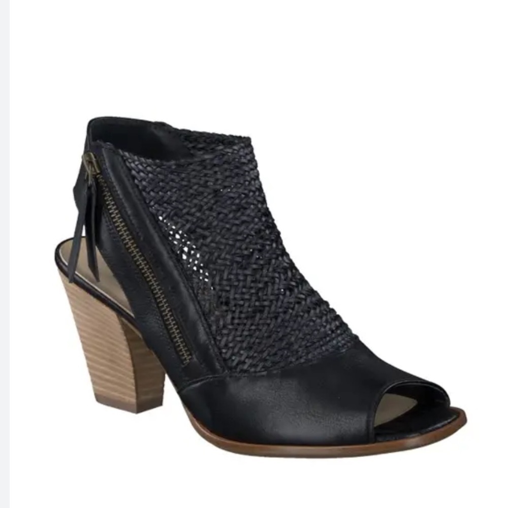 Paul Green Leilani Black Peep Tpe Sandal in Black Woven Leather Size 5.5